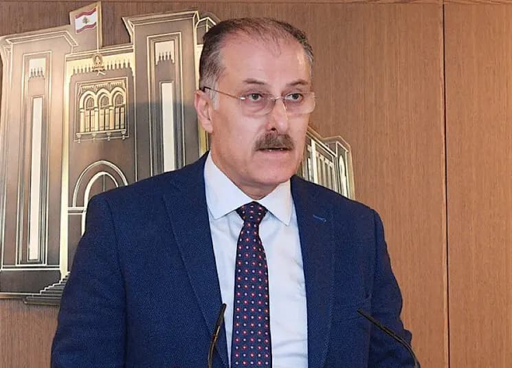 عبدالله: لماذا لا نبدأ التنقيب في البلوكات الداخلية؟