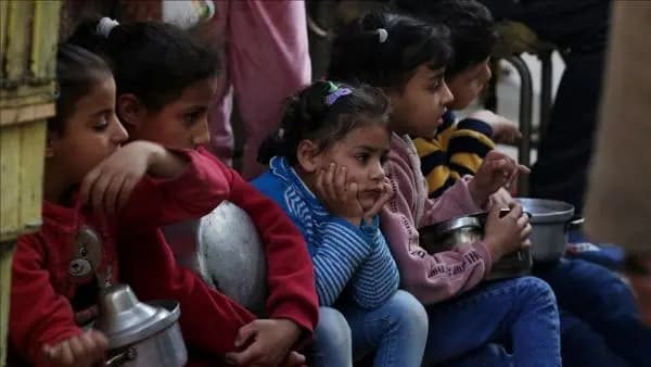 "الصحة العالمية" تحذر: أطفال يموتون جوعًا في مستشفيين في شمال غزة