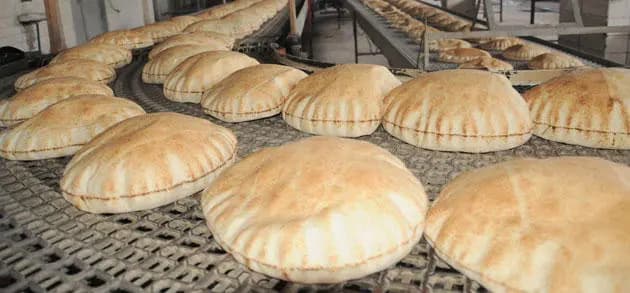 ! ارتفاع أسعار الخبز… وإلغاء الربطة الكبيرة