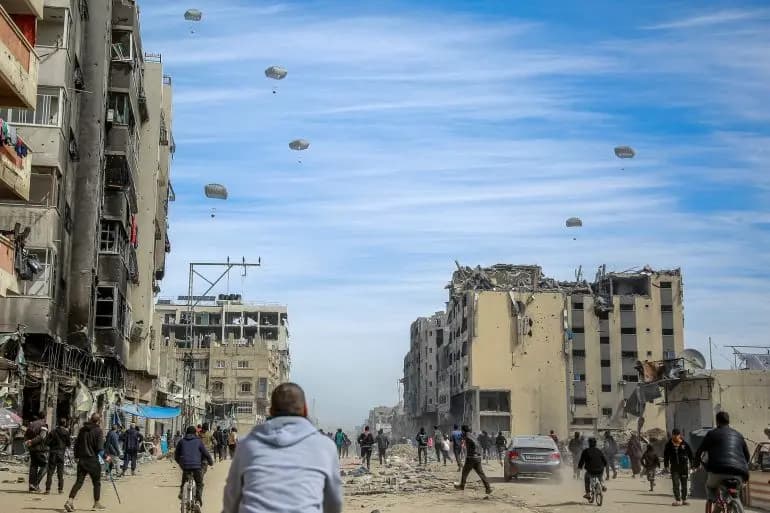 مسؤول في الأمم المتحدة: الإسقاط الجوي على غـ.ـزة طريقة سيئة