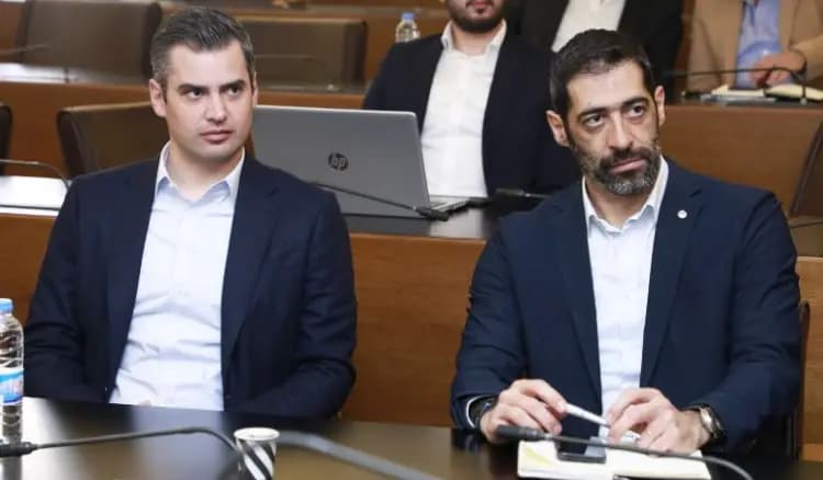 جلسة للجنة تكنولوجيا المعلومات.. وهذا ما أوصت به