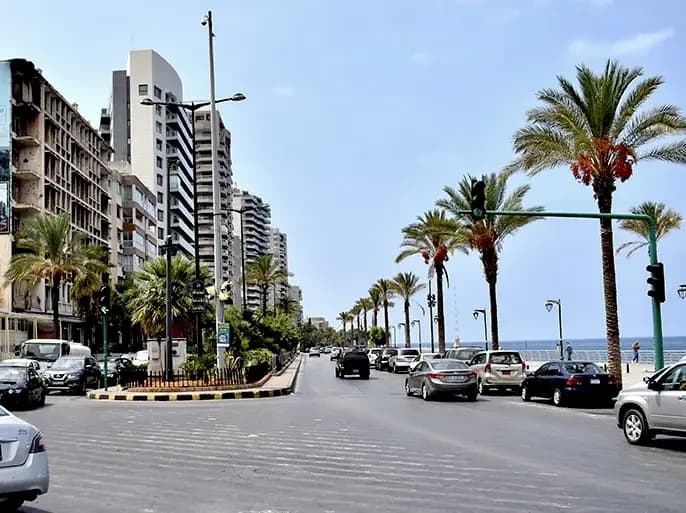 العدو يستهدف قيادي بارز في حماس