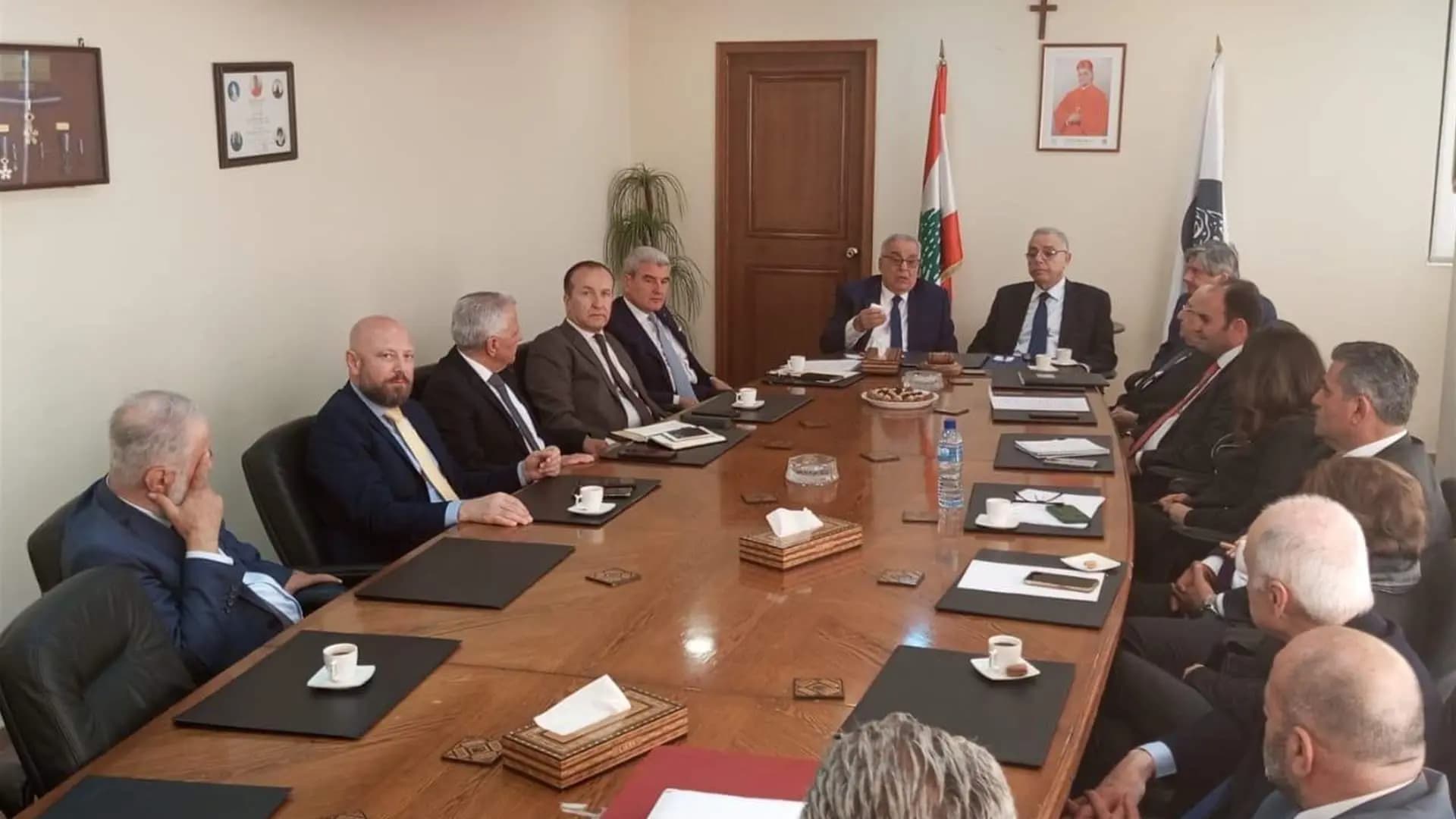بوحبيب يزور الرابطة المارونية: لبنان يطالب بحل متكامل لاستقرار الجنوب