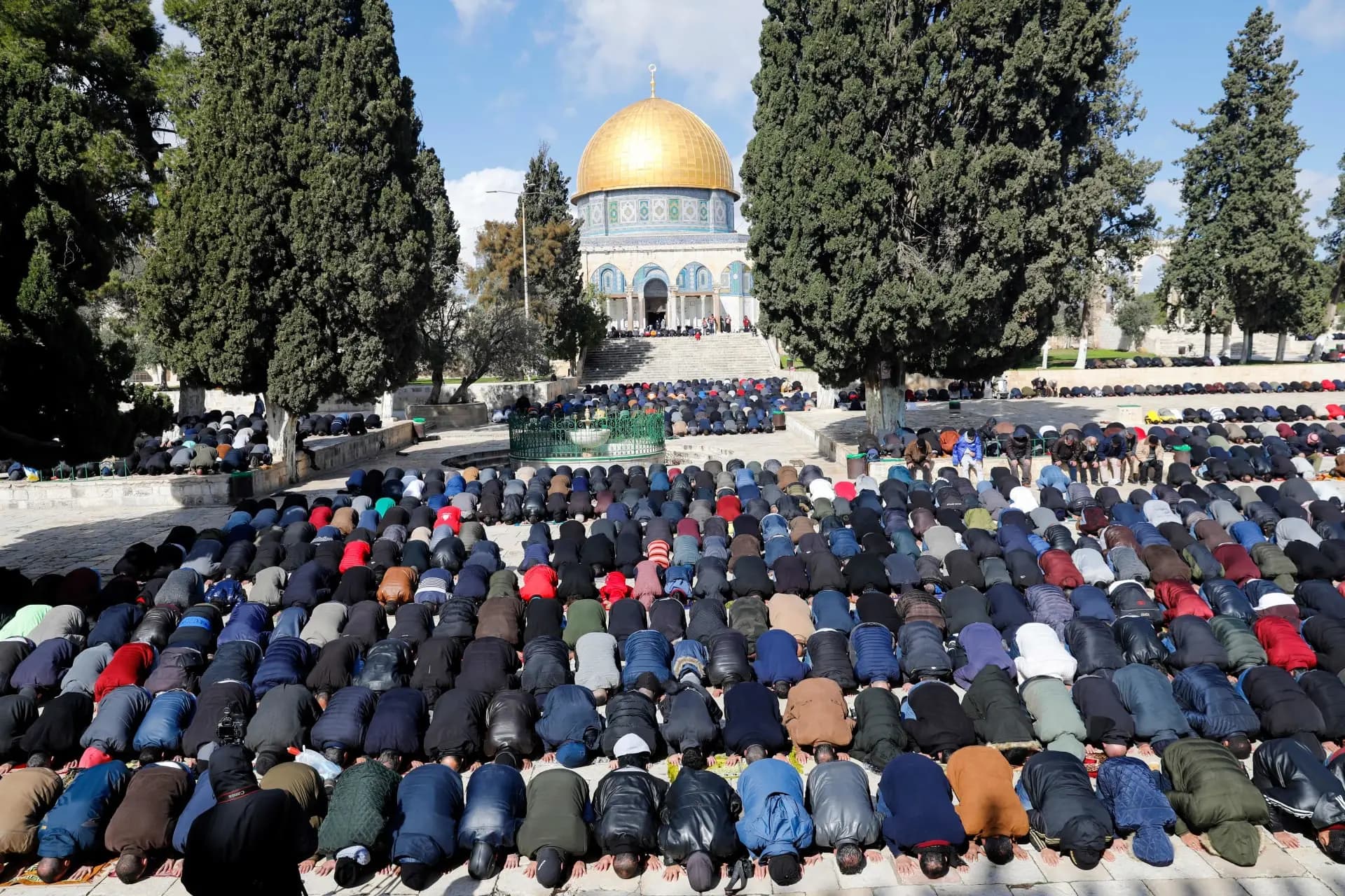 الاحتلال يضيق على المصلين في أول جمعة من رمضان