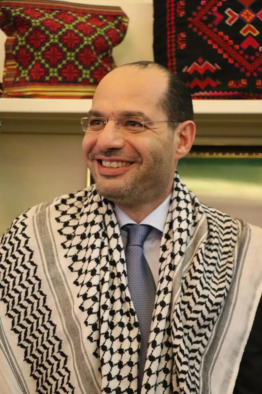 مراد عشية مسيرة الأعلام "تحية لأبطال فلسطين!"
