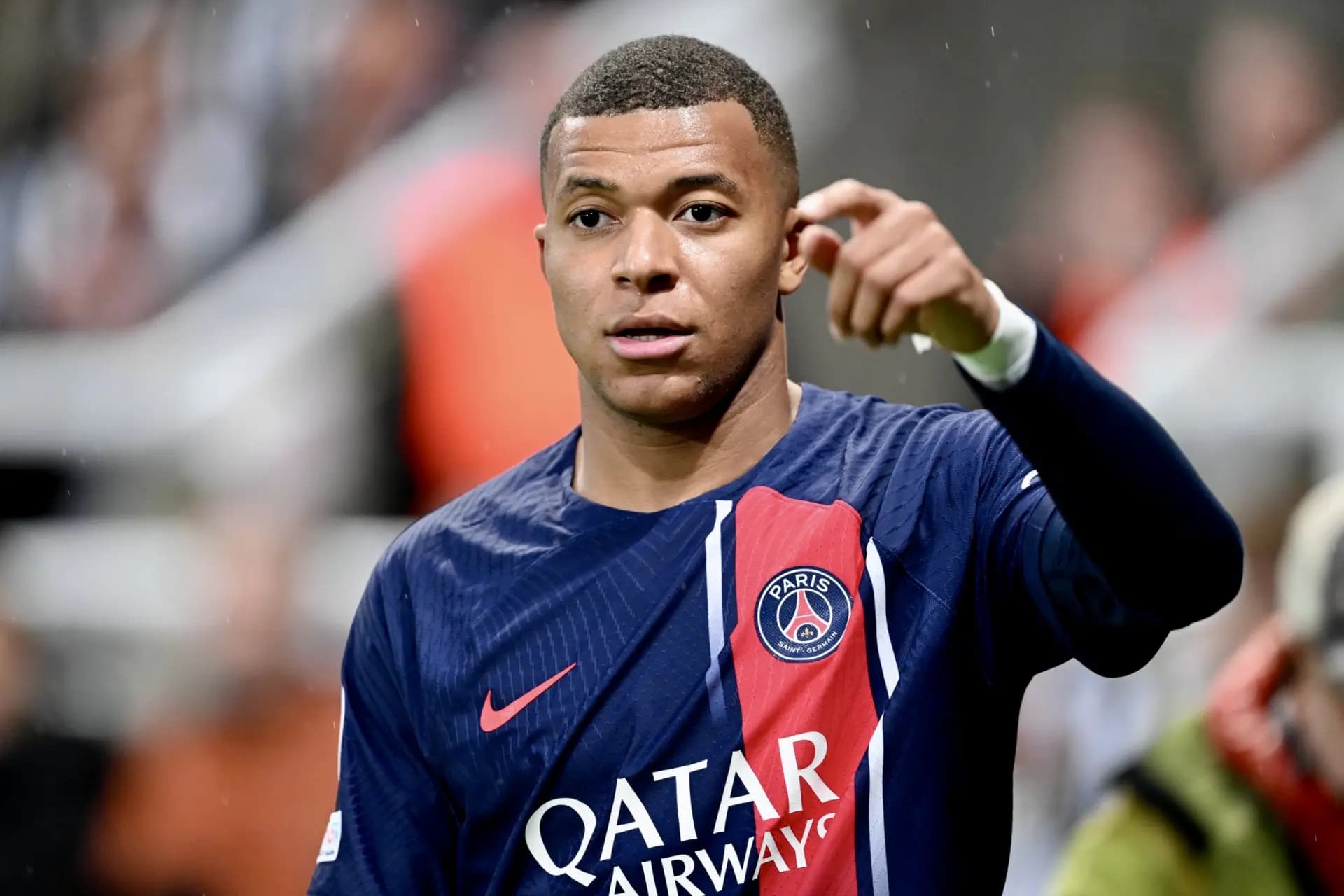 مبابي يرضخ لقوانين ريال مدريد