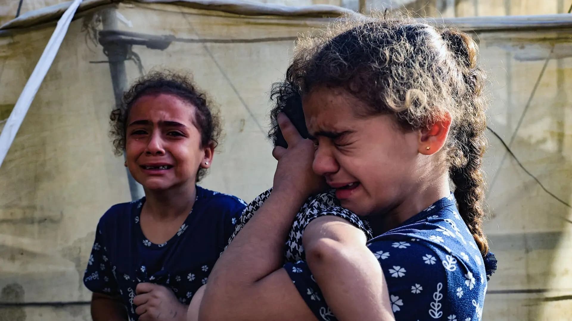 في غزة.. جريمة العدو مستمرة بحق "المجمع الطبي"