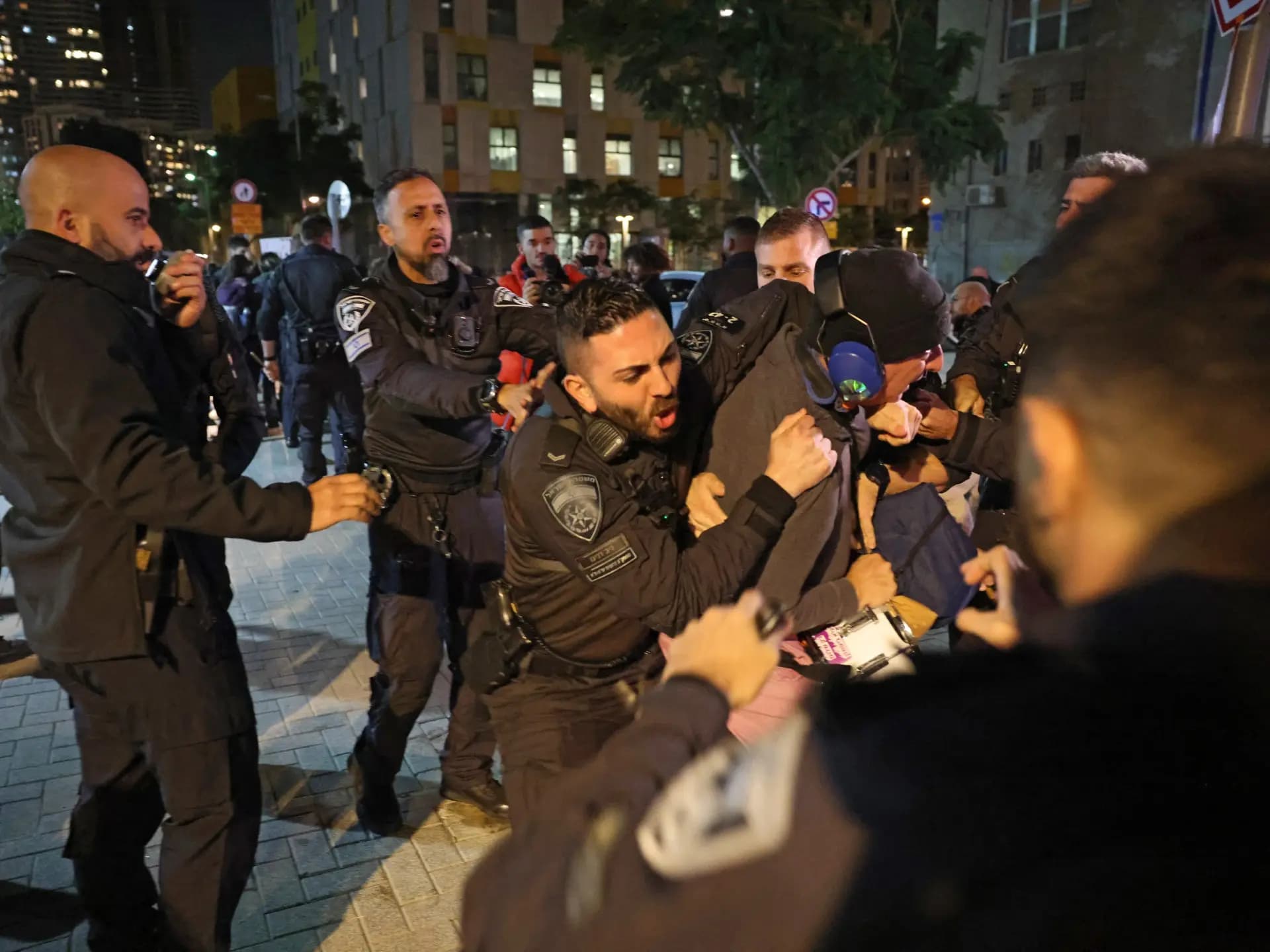 مسيرة احتجاجيّة ضدّ نتنياهو في تل أبيب