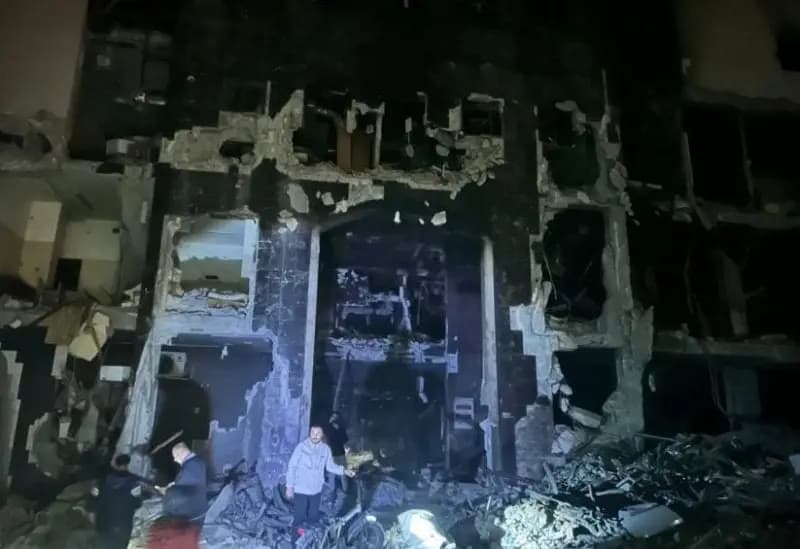 إحراق مجمّع الشفاء في غزة