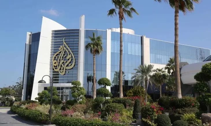 المجلس الوطني للإعلام يدعو للتضامن مع قناة "الجزيرة"