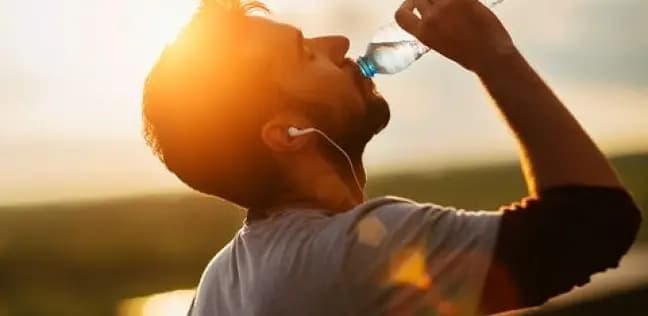 "لجسم صحي".. عليكم بشرب المياه