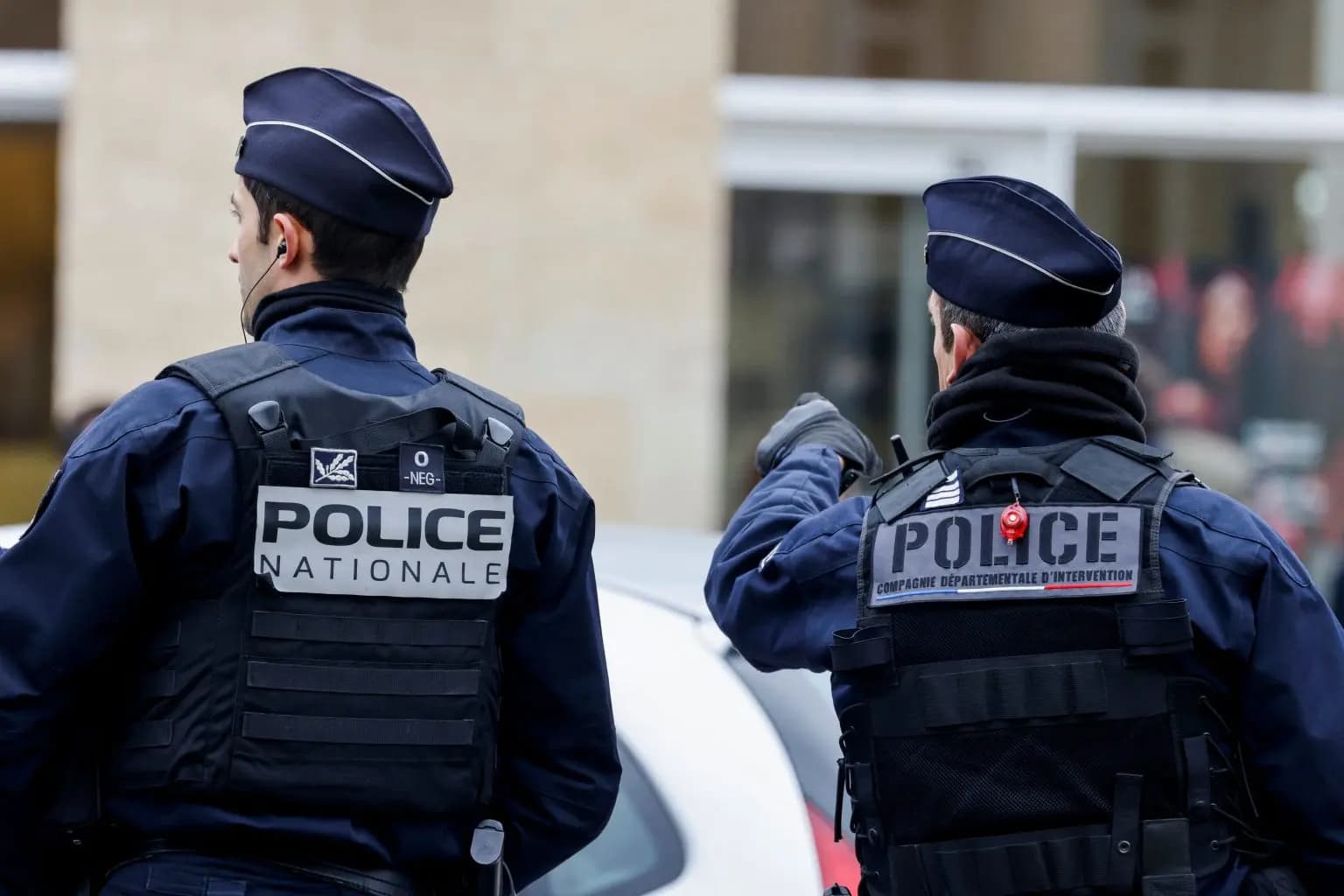فرنسا.. ضبط 70 كيلو من الحشيشة في منزل رئيسة بلدية