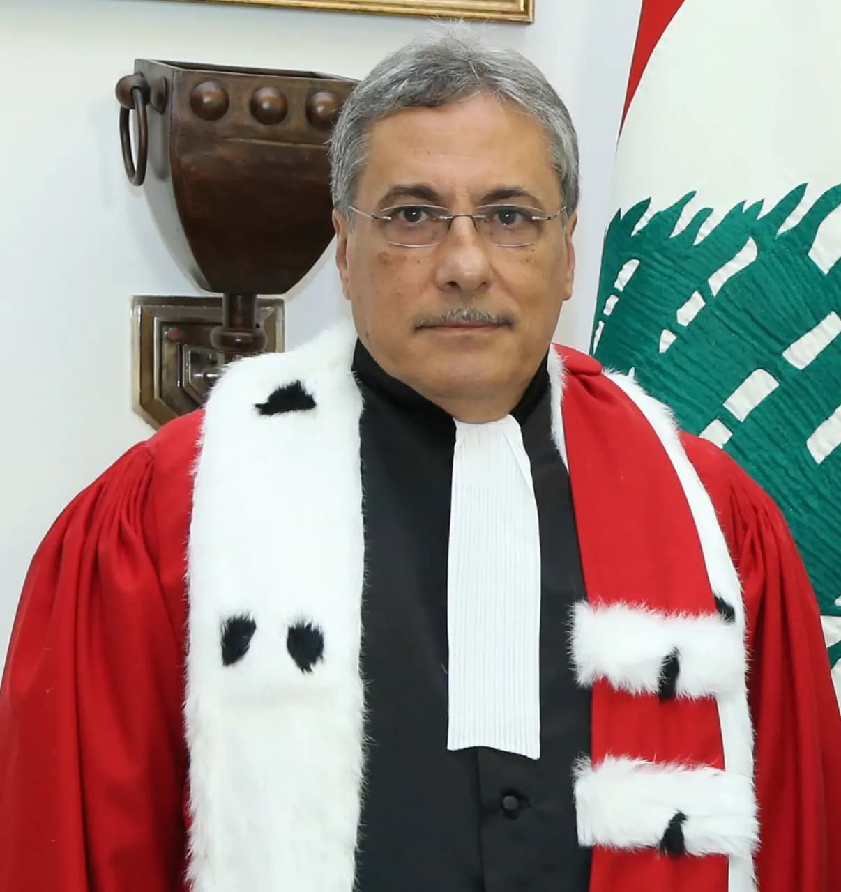 "صونًا للعدالة".. الخوري: نعمل على توقيف المتورطين