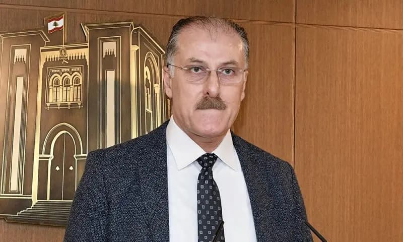 "لدفع الأموال للمستشفيات".. اتفاق بين عبدالله ووزير المالية