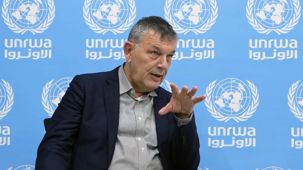 "خوفًا من المجاعة".. لازاريني: تفكيك الأونروا سيفاقم الأزمة