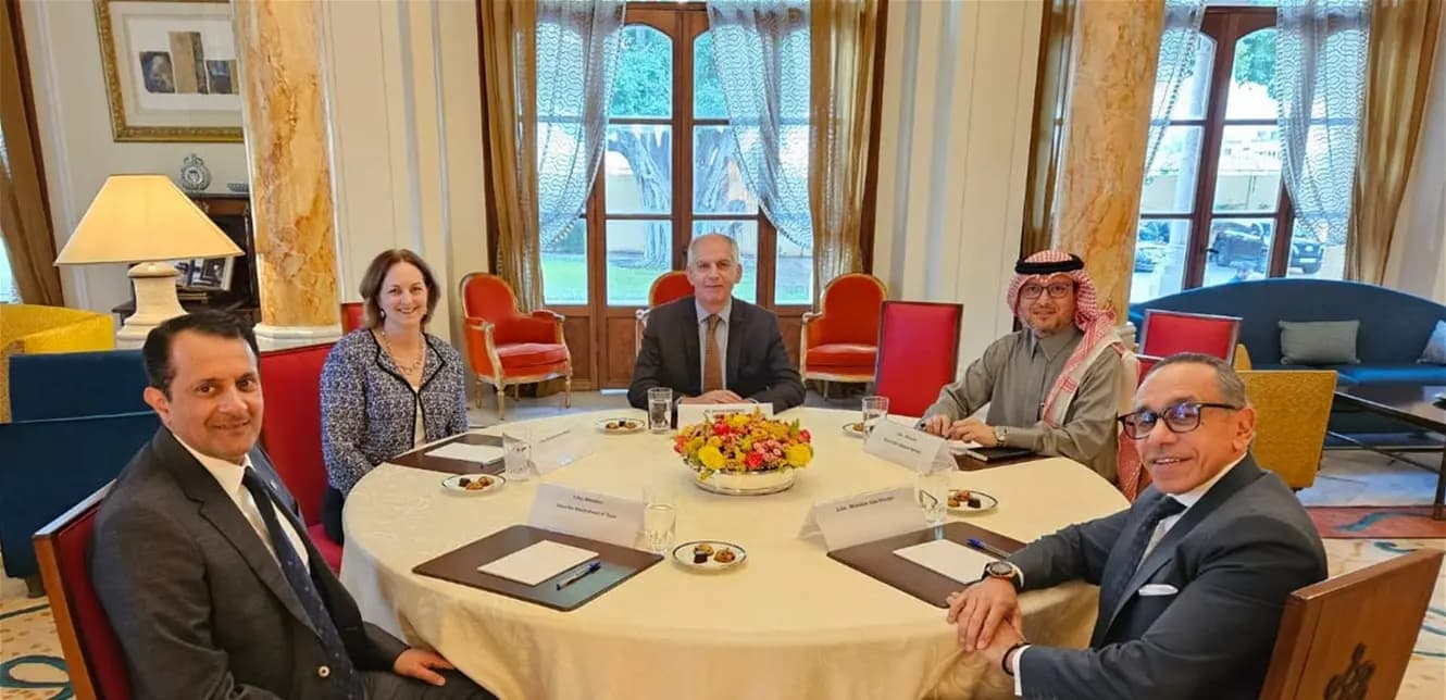 "الخماسية" في حارة حريك.. ماذا أبلغها "رعد"؟