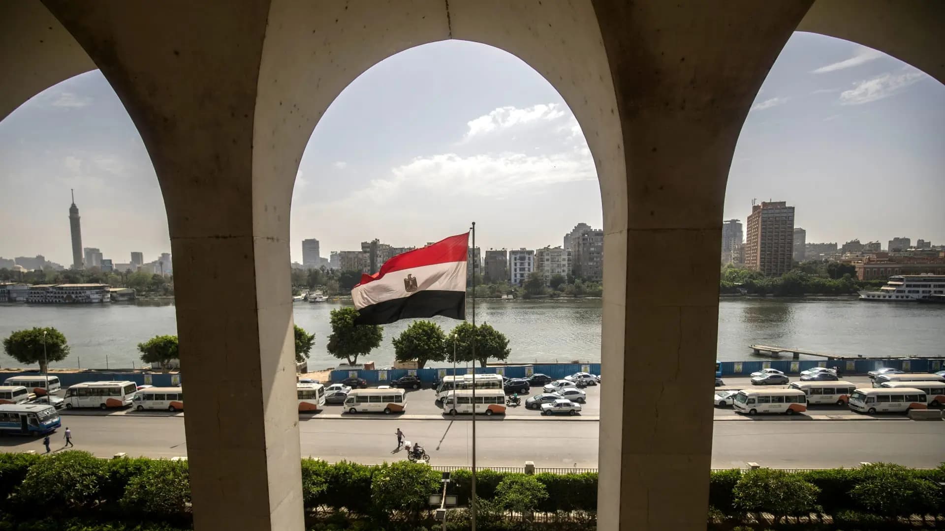 بعد التصعيد بين "إسرائيل" وإيران.. مصر قلقة