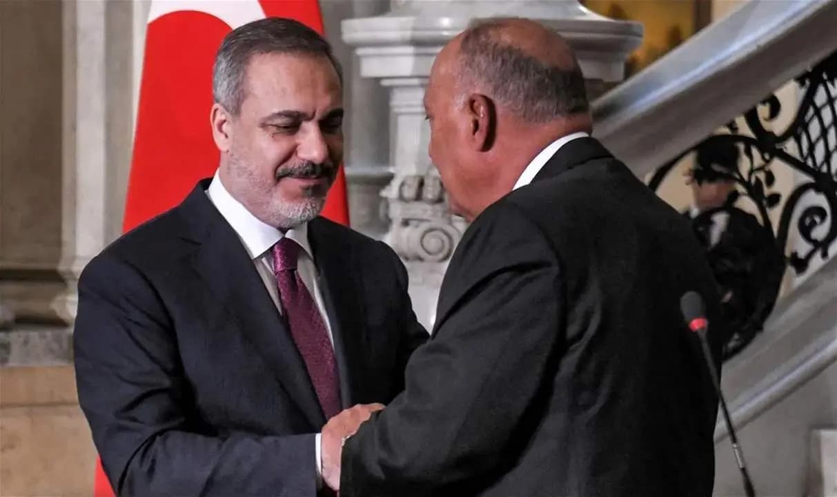 "قضية غزة" بين وزير خارجية تركيا و نظيره المصري