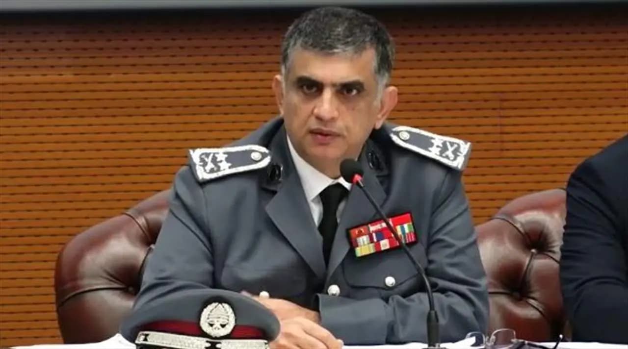 اللواء عثمان إلى الولايات المتحدة