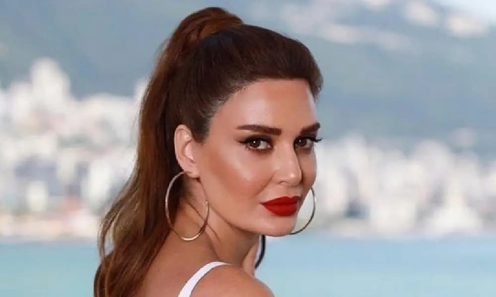 "تنافسها جمالًا".. ابنة سيرين عبد النور حديث الجمهور