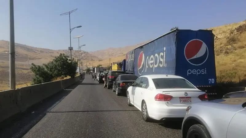 حادث سير على طريق عام المصنع.. ماذا عن الإصابات؟