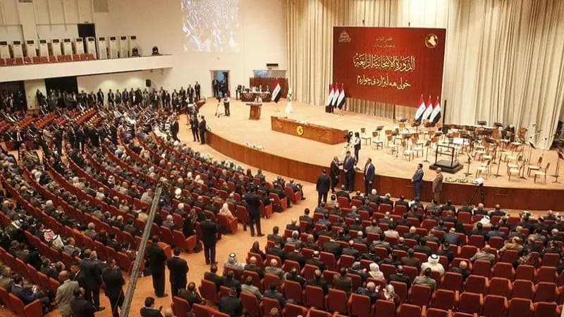 البرلمان العراقي يقرُّ قانوناً يعاقب على "المثليّة" و"التحوّل الجنسي"