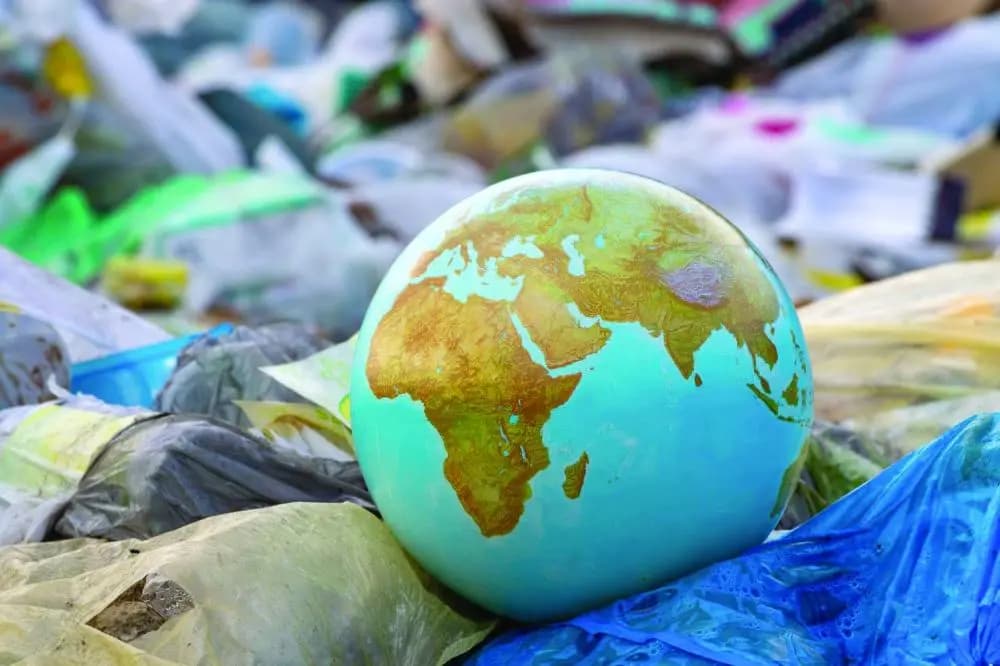 البلاستيك يجتاح العالم... الشّركات تنتج 400 مليون طن متري كل عام وأمريكا تقاوم خفض الإنتاج