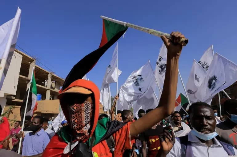 قتيل في تظاهرات السودان في الذكرى الثالثة لفض اعتصام القيادة العامة