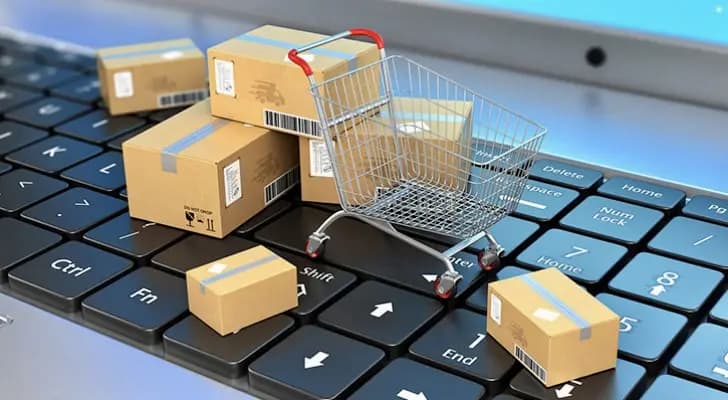 ما تأثير التجارة الإلكترونية على اقتصاد لبنان؟