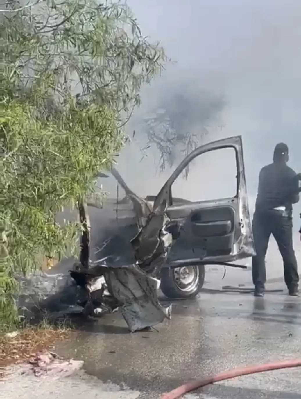 بالصور.. العدو يستهدف سيارة في بافليه