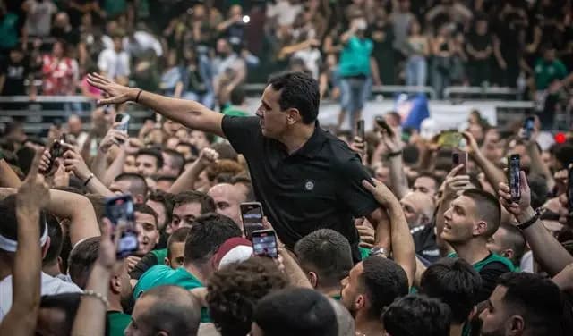 "لعودة الزمن الجميل".. دعوة من رئيس نادي الحكمة إلى الجماهير