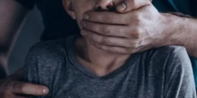 في هذه البلدة.. توقيف أستاذ بتهمة اغتصاب قاصر