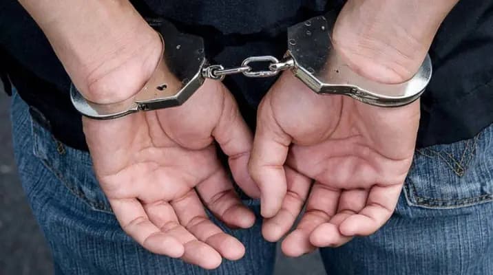 حاول بيع عقار بتزوير مستنداته.. والأمن بالمرصاد