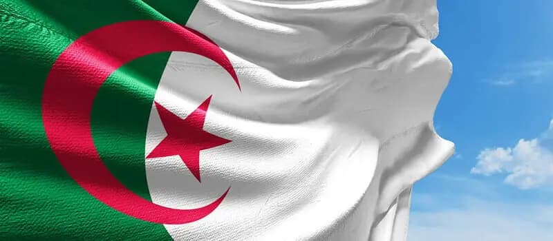 وفد نيابي يغادر إلى الجزائر للمشاركة في مؤتمر اتحاد البرلمانات العربية