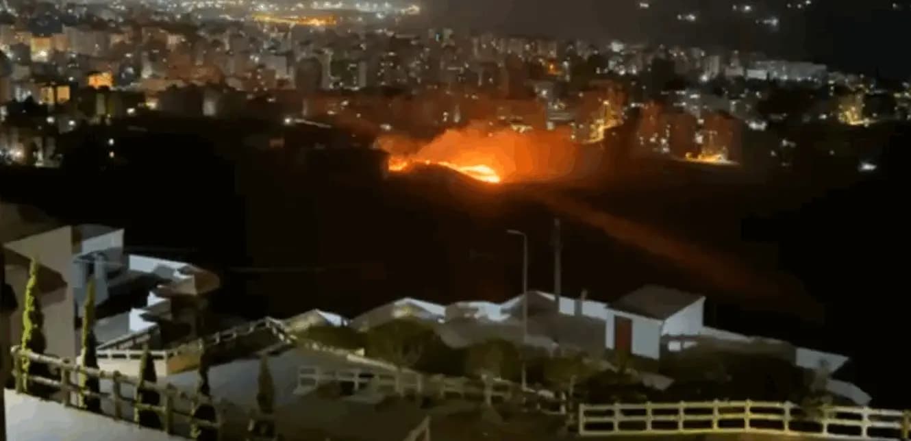 "بالقرب من منشآت النفط".. حريق كبير في طرابلس