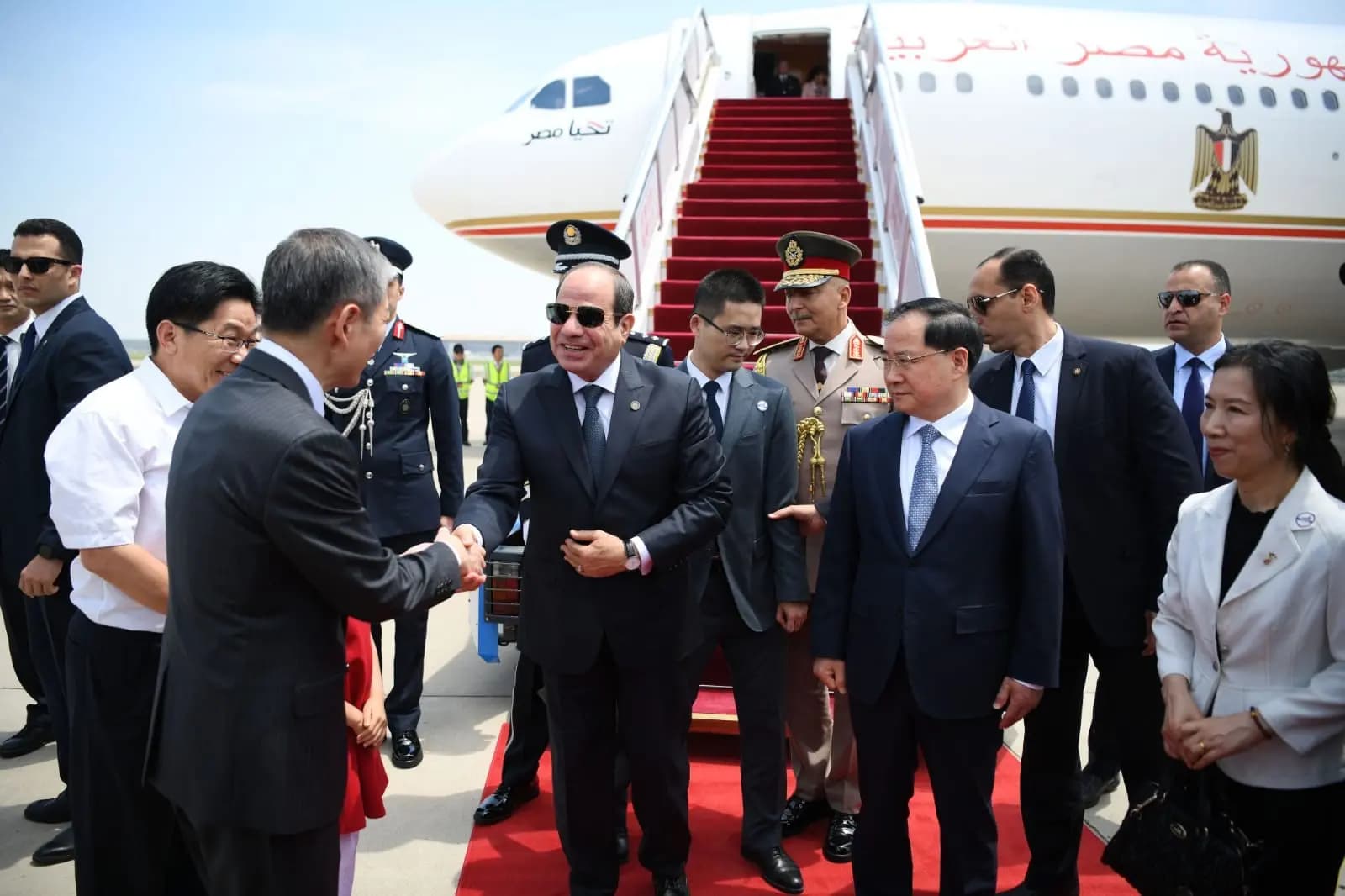 السيسي يصل إلى الصين.. إليكم تفاصيل الزيارة