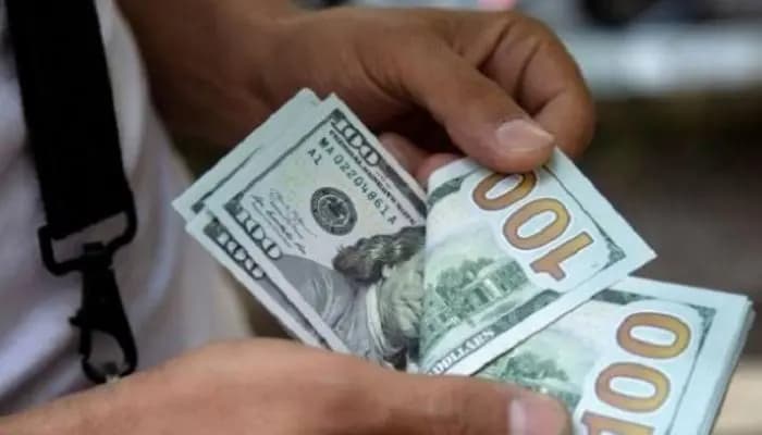 الدولار يواصل ارتفاعه ..كم سجل صباح اليوم ؟