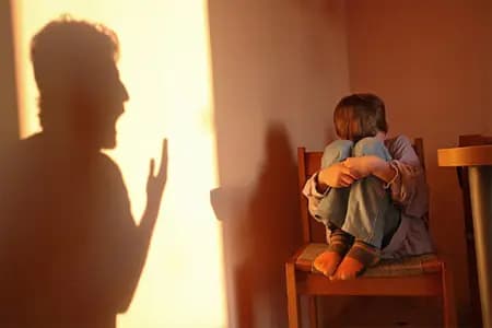 "قتل ابنه الوحيد".. والأمن يلقي القبض عليه