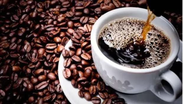 لعشاق القهوة.. ماذا يحدث للجسم عند تناولها بدون سكر؟
