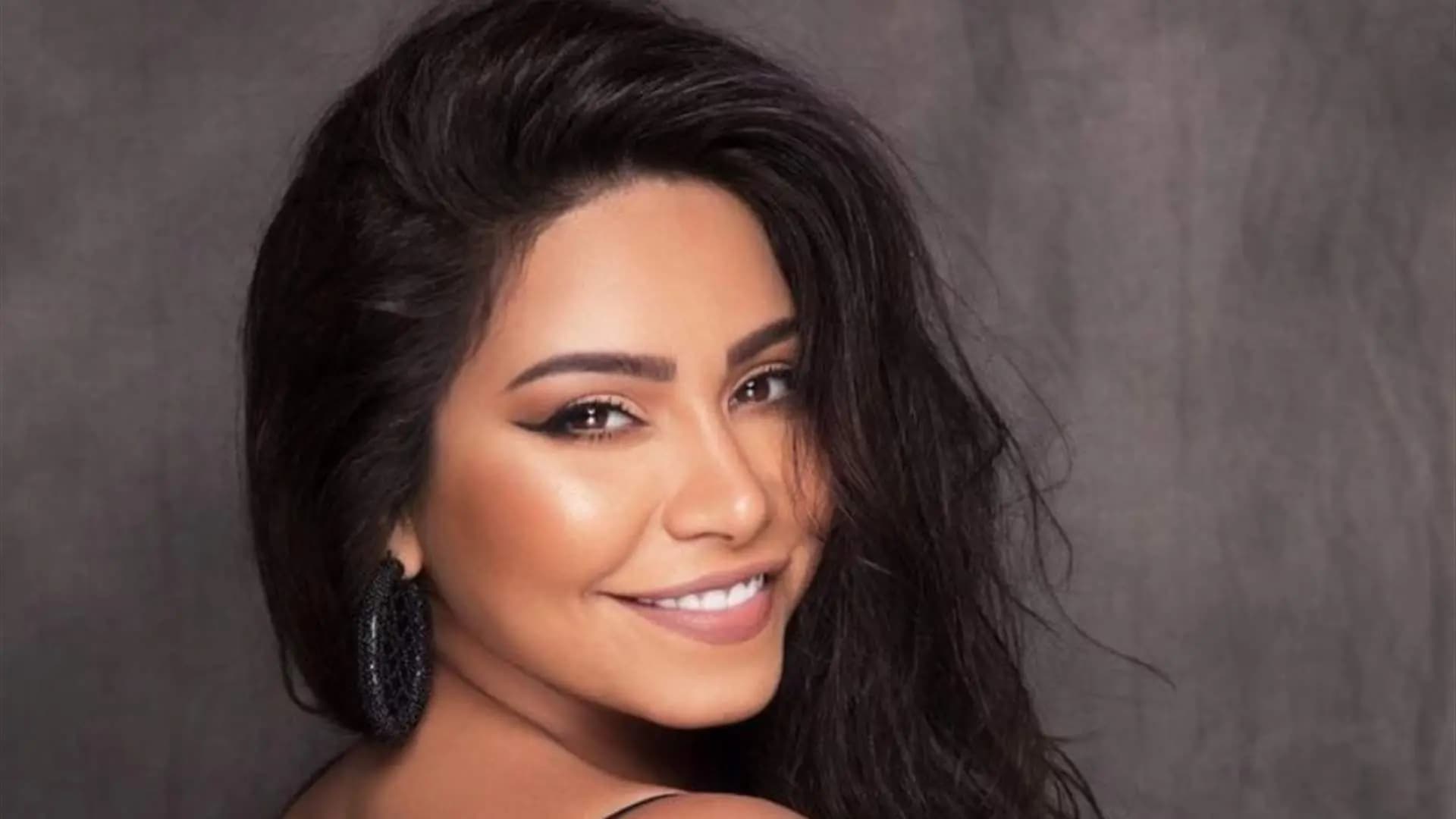 مشاكل شيرين العائلية إلى الواجهة من جديد
