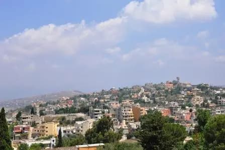 بعد صيانته مباشرة.. العدو يستهدف خط كهرباء في الجنوب