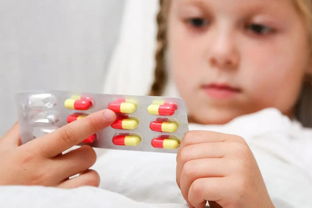 أدوية "خطرة" على الأطفال.. والقضاء في المرصاد!