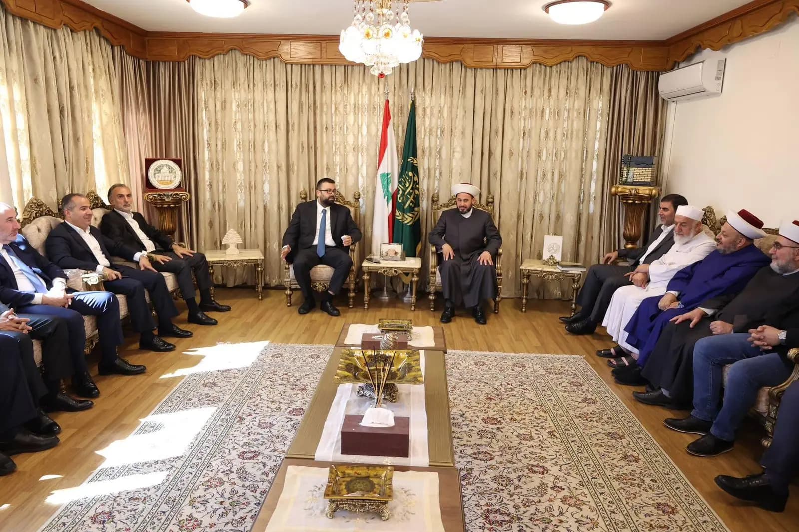 "المستقبل" يزور المفتي الغزاوي