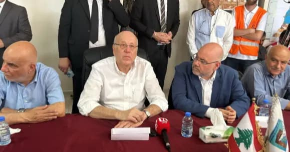 "ملتزمون بالقرار ١٧٠١".. ميقاتي من الجنوب: هدفنا الحفاظ على الشهادة اللبنانية