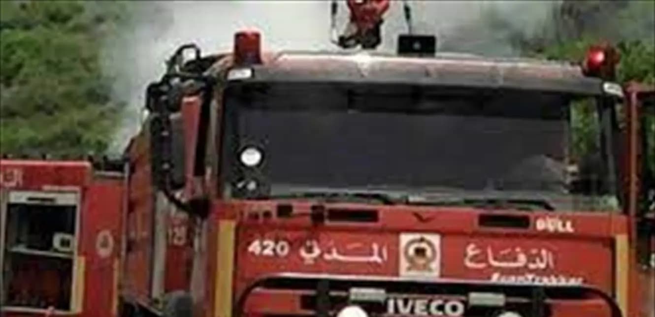 حريق في شارع نقابة الأطباء بطرابلس.. والدفاع المدني يتحرك