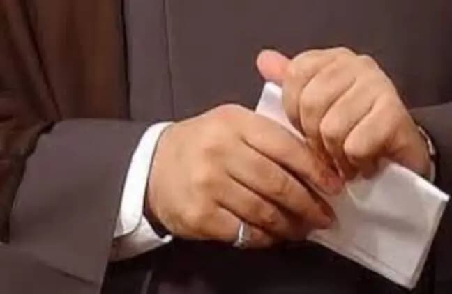السيد يستقبل وفدا من حمـ.ـاس.. وهذا ما جرى بحثه