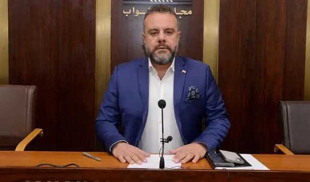 عبد المسيح والخط العسكري والبدلة المرقطة!