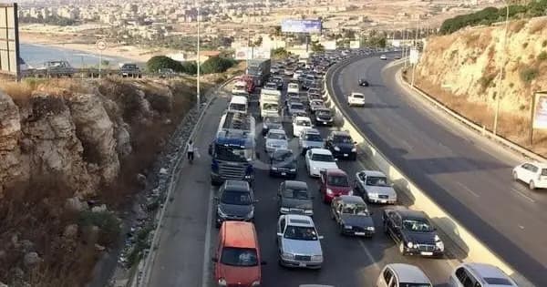 "زحمة سير خانقة".. وحادث سير باتجاه البقاع
