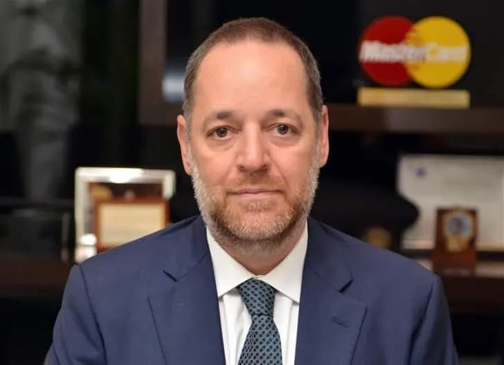 عون تمنع خير الدين من السفر.. بانتظار قرار الحجار