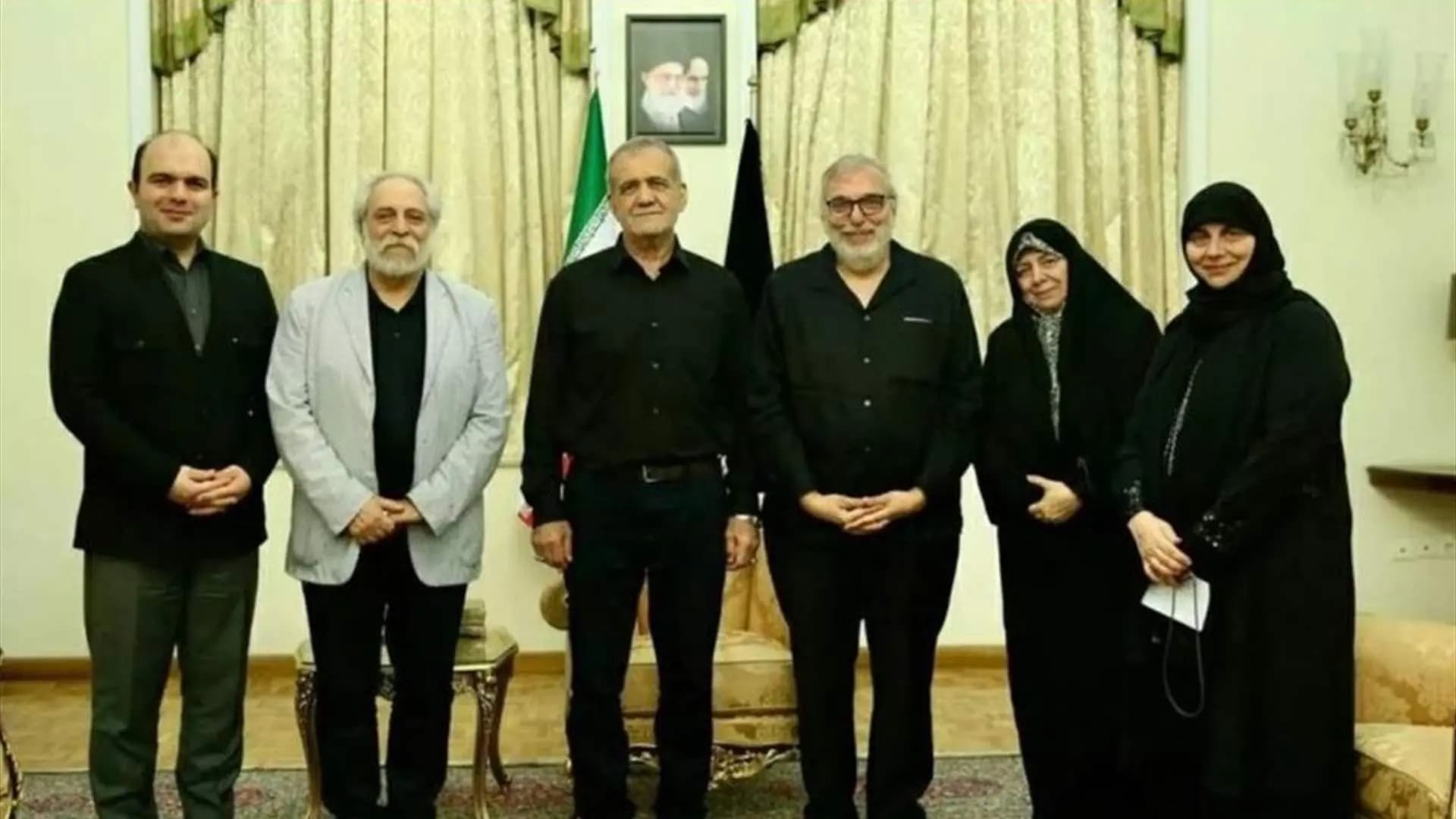 الرئيس الإيراني يستقبل عائلة الإمام الصدر